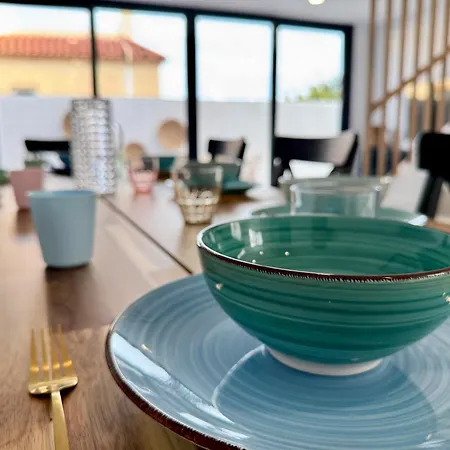 Villa Delsol - Modern Private Pool Short Walk To