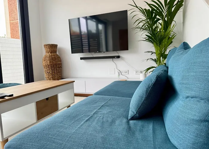 Delsol - Modern Private Pool Short Walk To Torremolinos