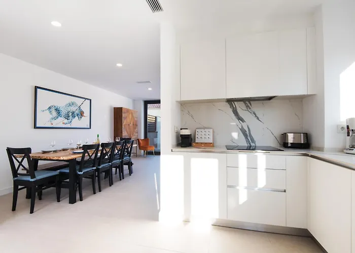 빌라 Delsol - Modern Private Pool Short Walk To *