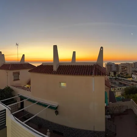 Delsol - Modern Private Pool Short Walk To توريمولينوس