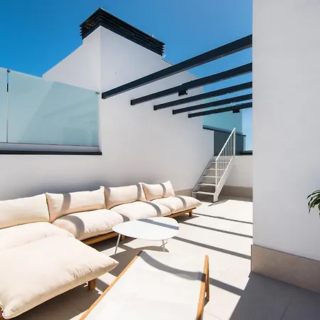 Delsol - Modern Private Pool Short Walk To توريمولينوس