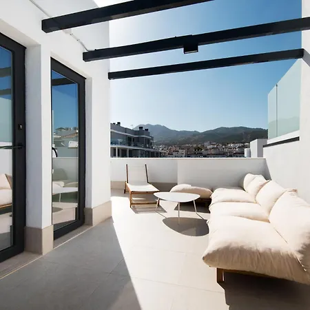 Delsol - Modern Private Pool Short Walk To Villa *