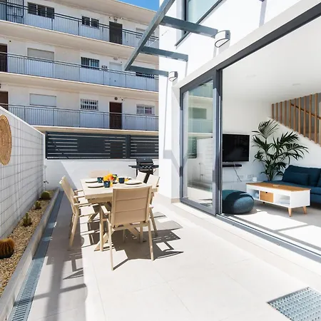 Delsol - Modern Private Pool Short Walk To Torremolinos