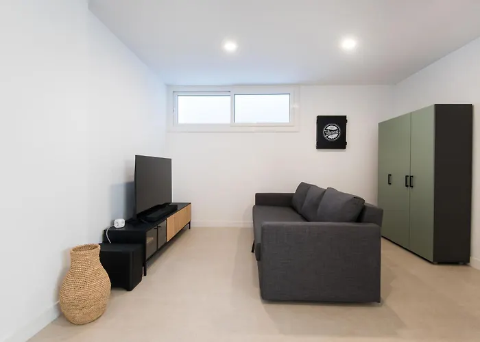 Delsol - Modern Private Pool Short Walk To Villa Torremolinos